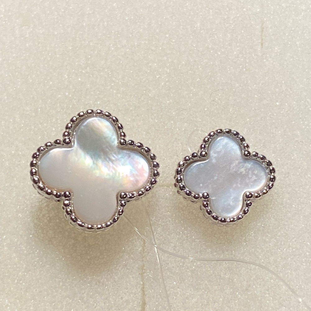 NWT Silver ring